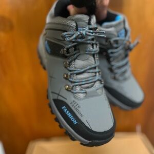 🆕. NEW Gray and Black Hiking Boots with Blue Accents Size 44